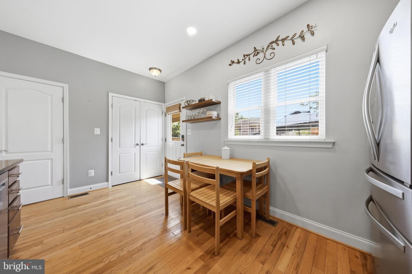 514 Bentz Street N photo 13
