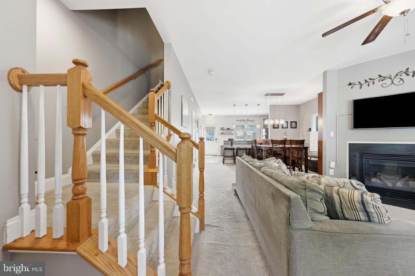 514 Bentz Street N photo 6