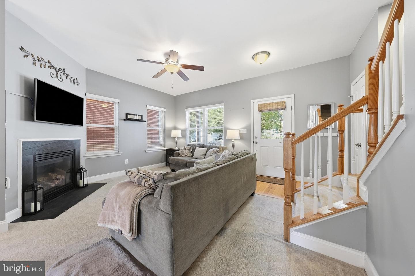 514 Bentz Street N photo 7