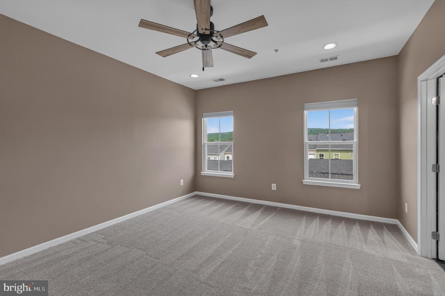 1317 Scheer Street photo 25