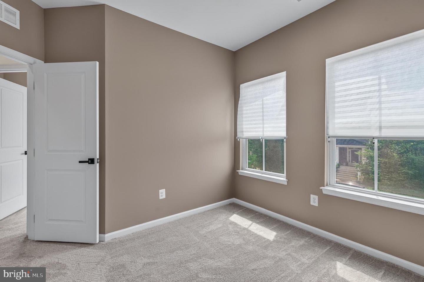 1317 Scheer Street photo 37