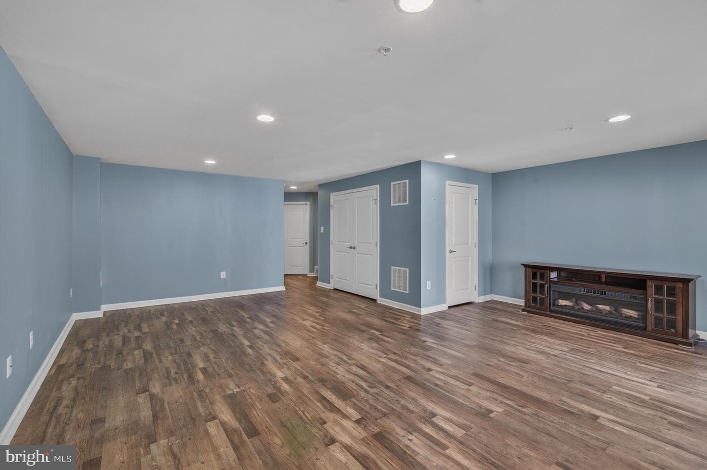1317 Scheer Street photo 45