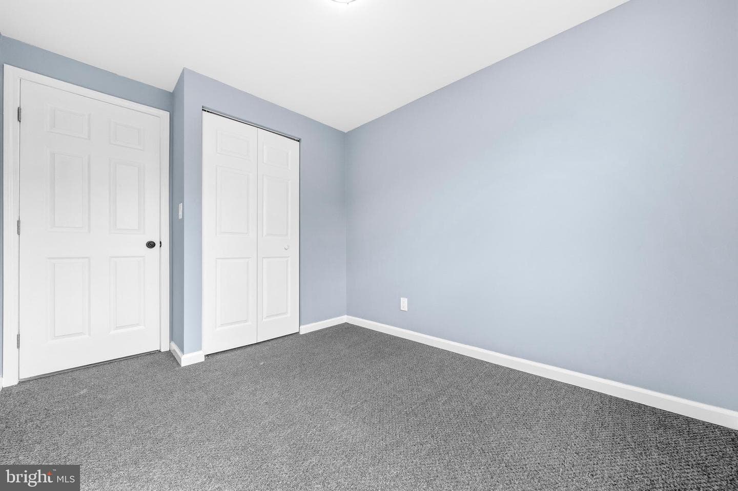 452 Center Street photo 15