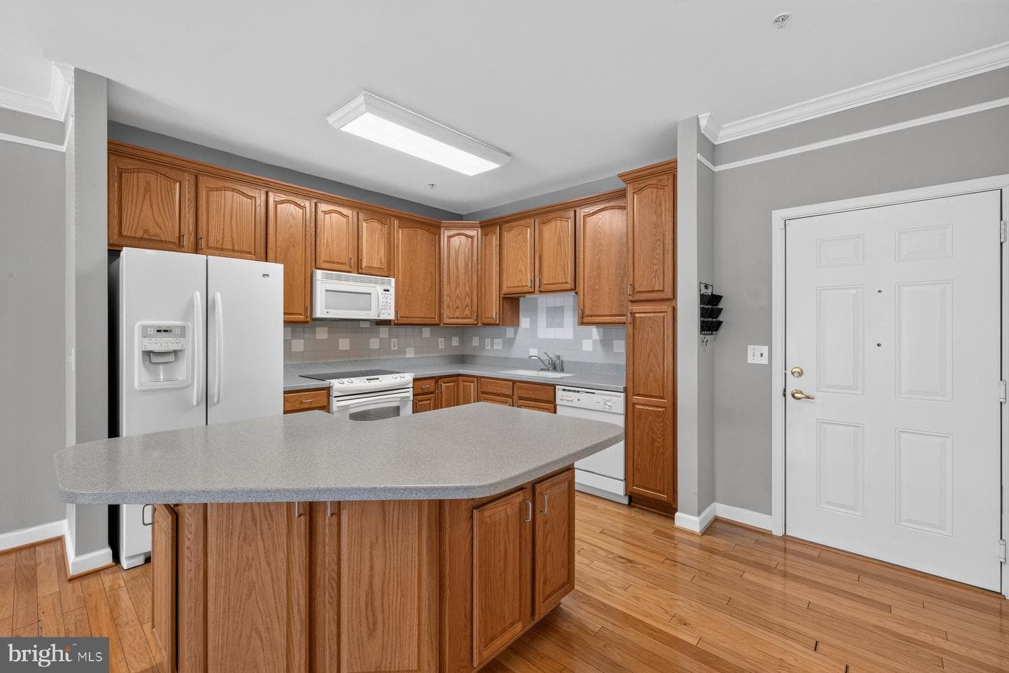 120 Burgess Hill Way #114 photo 4