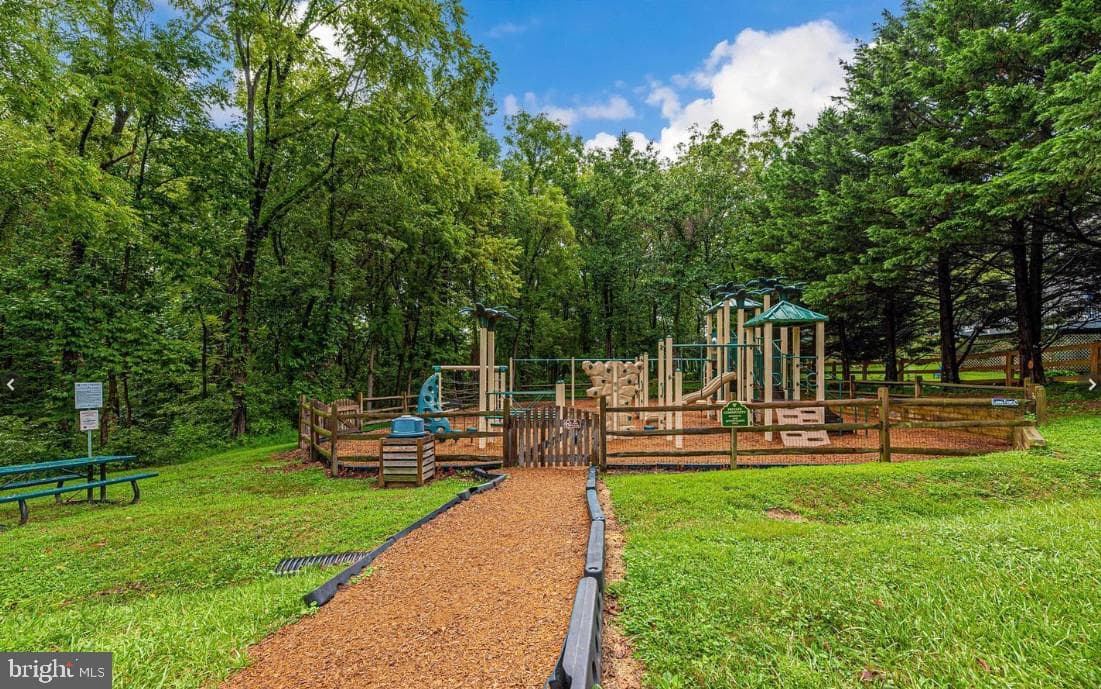 7095 Kokanee Way photo 20