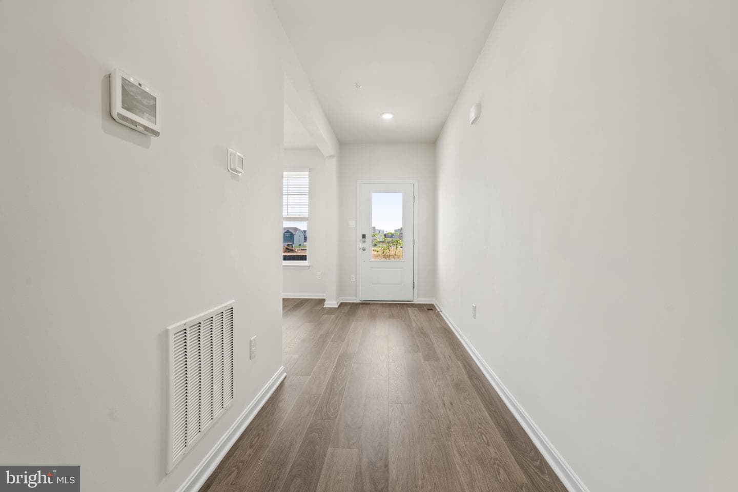 469 Ensemble Way photo 3