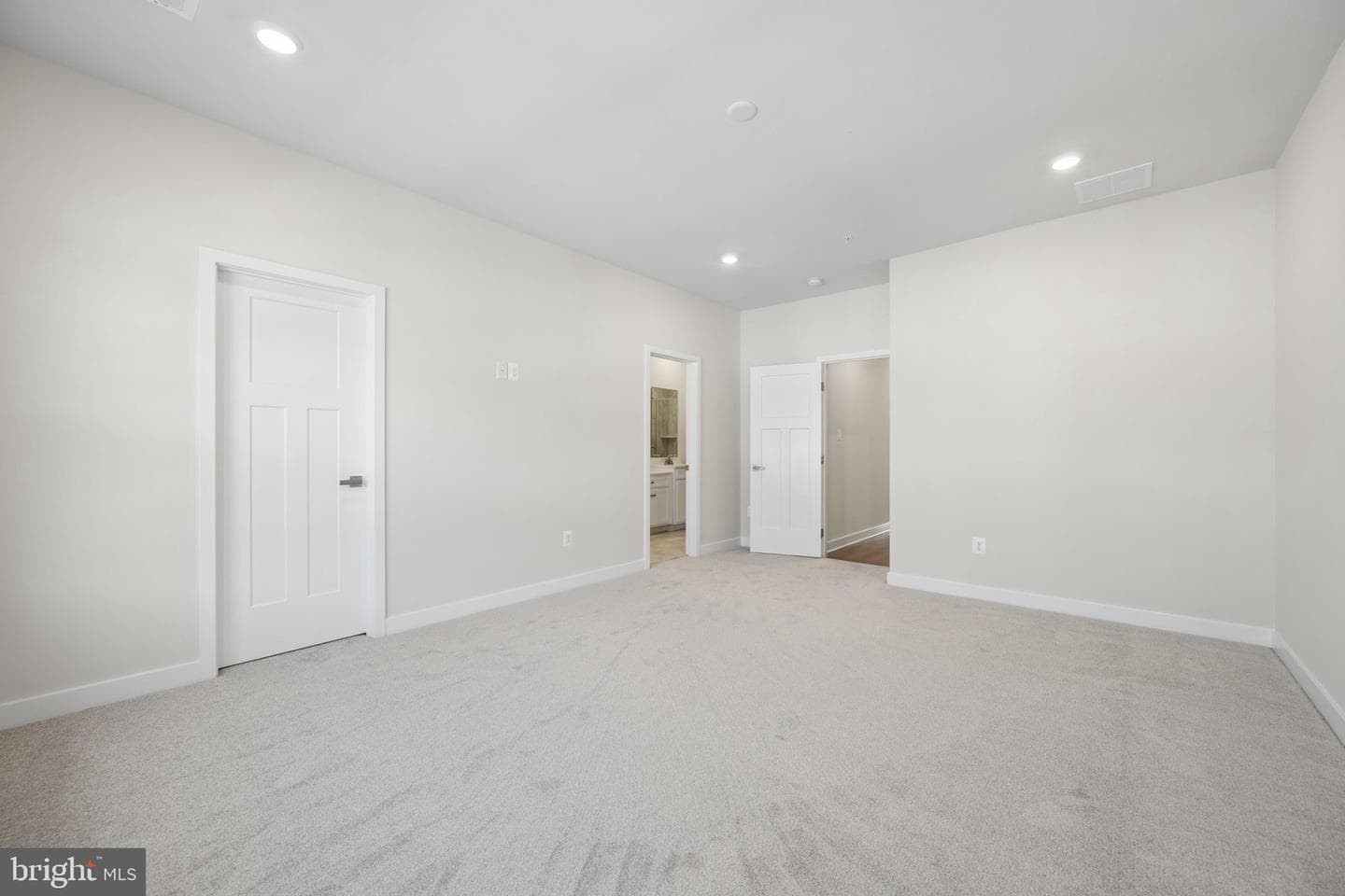 10142 Lake Linganore Blvd photo 33