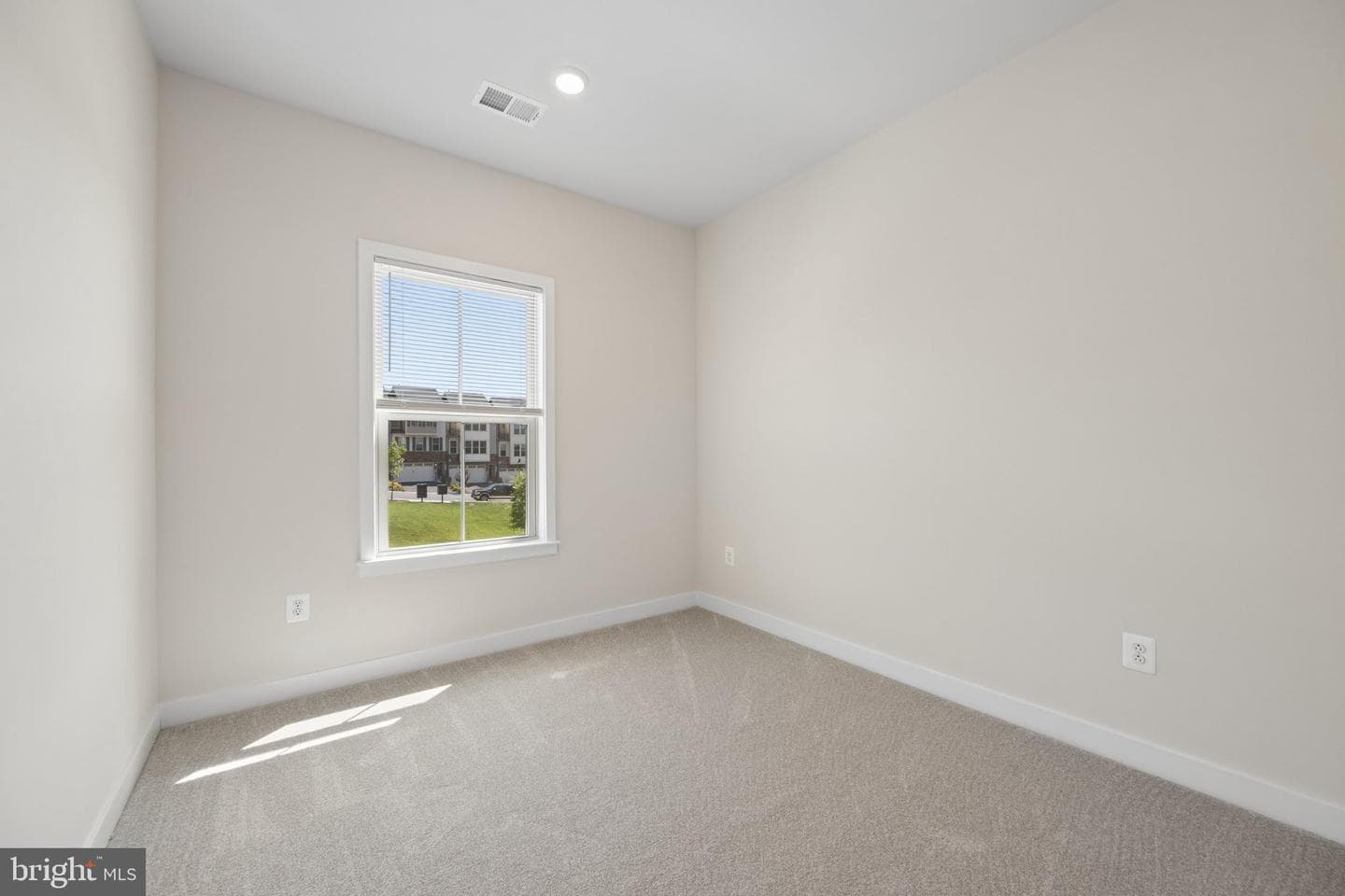10142 Lake Linganore Blvd photo 38