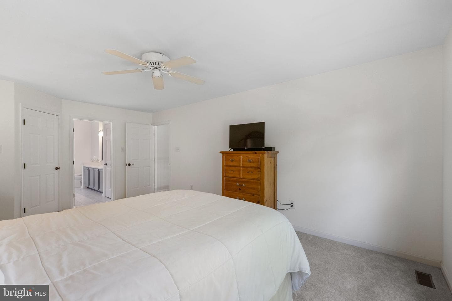115 Phoenix Court photo 36