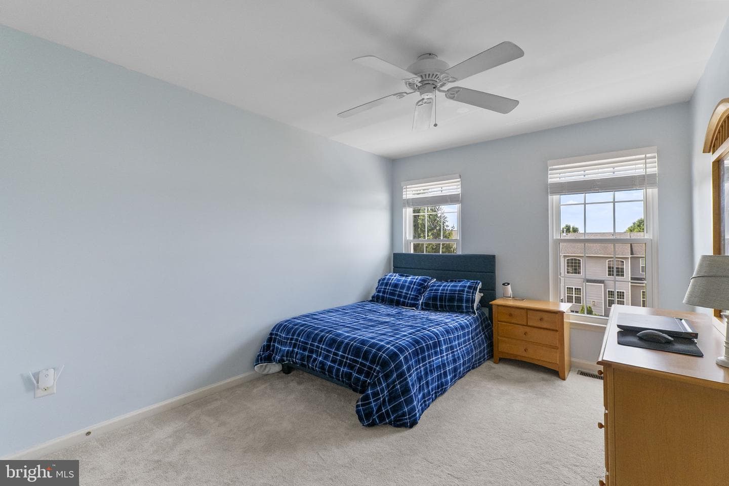 115 Phoenix Court photo 40
