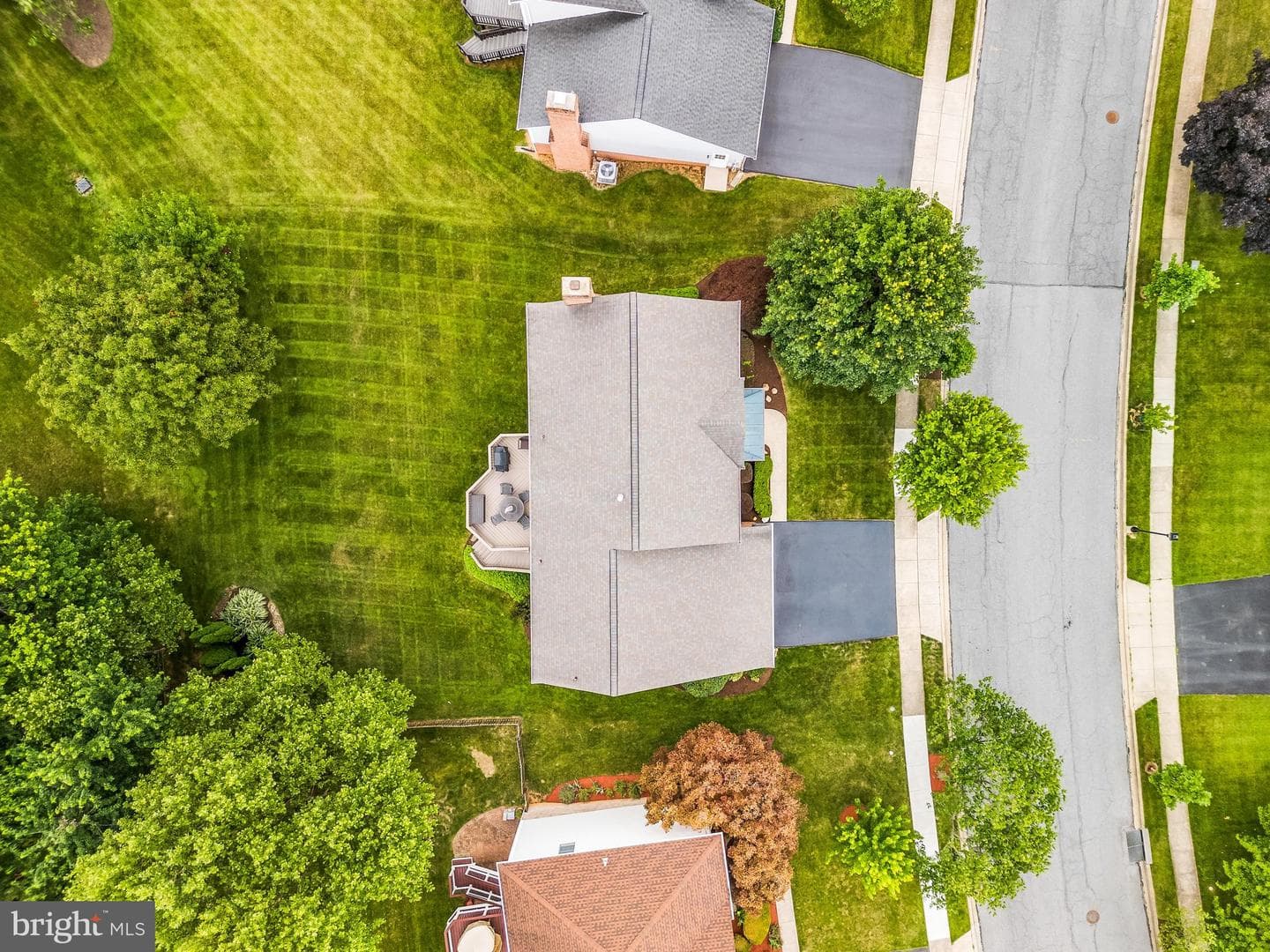 2214 W Greenleaf Drive photo 73