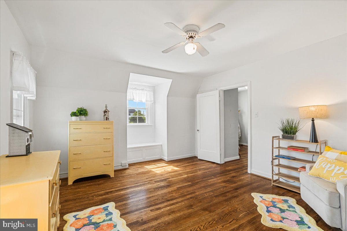 1606 N Market Street photo 30