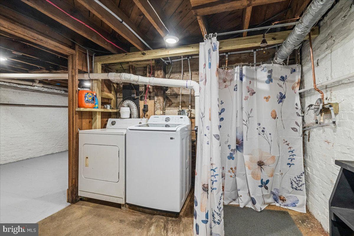 1606 N Market Street photo 37