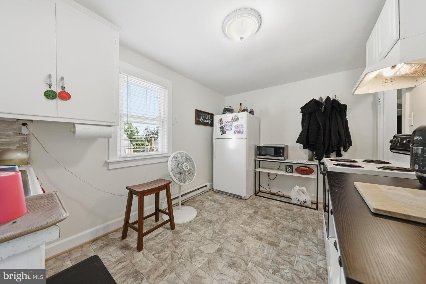 624 Military Road photo 32
