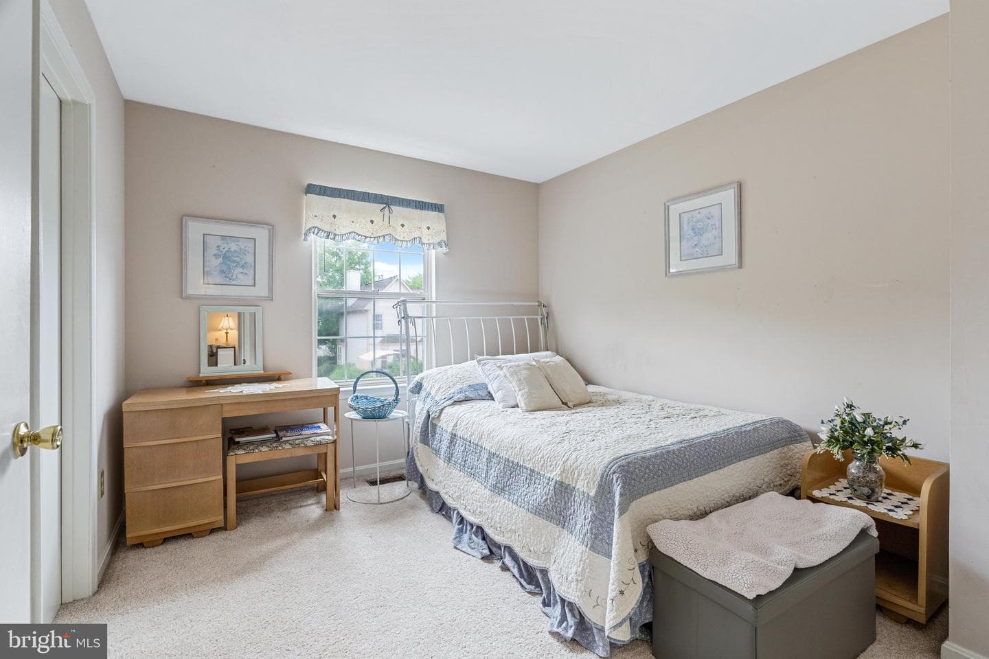 869 Waterford Drive photo 27