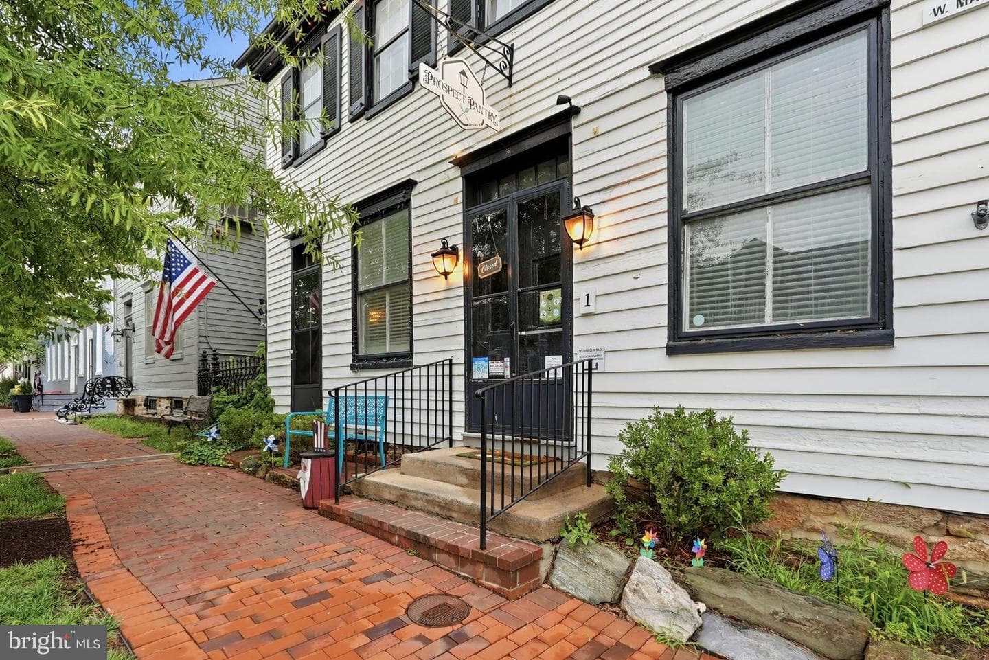 415 William Plummer Street photo 85