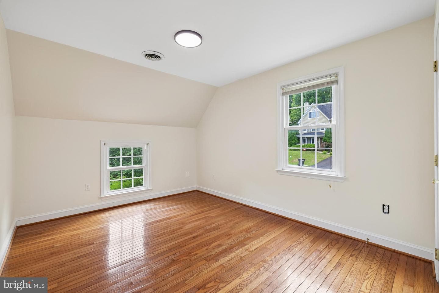 6650 Lake Front Court photo 5
