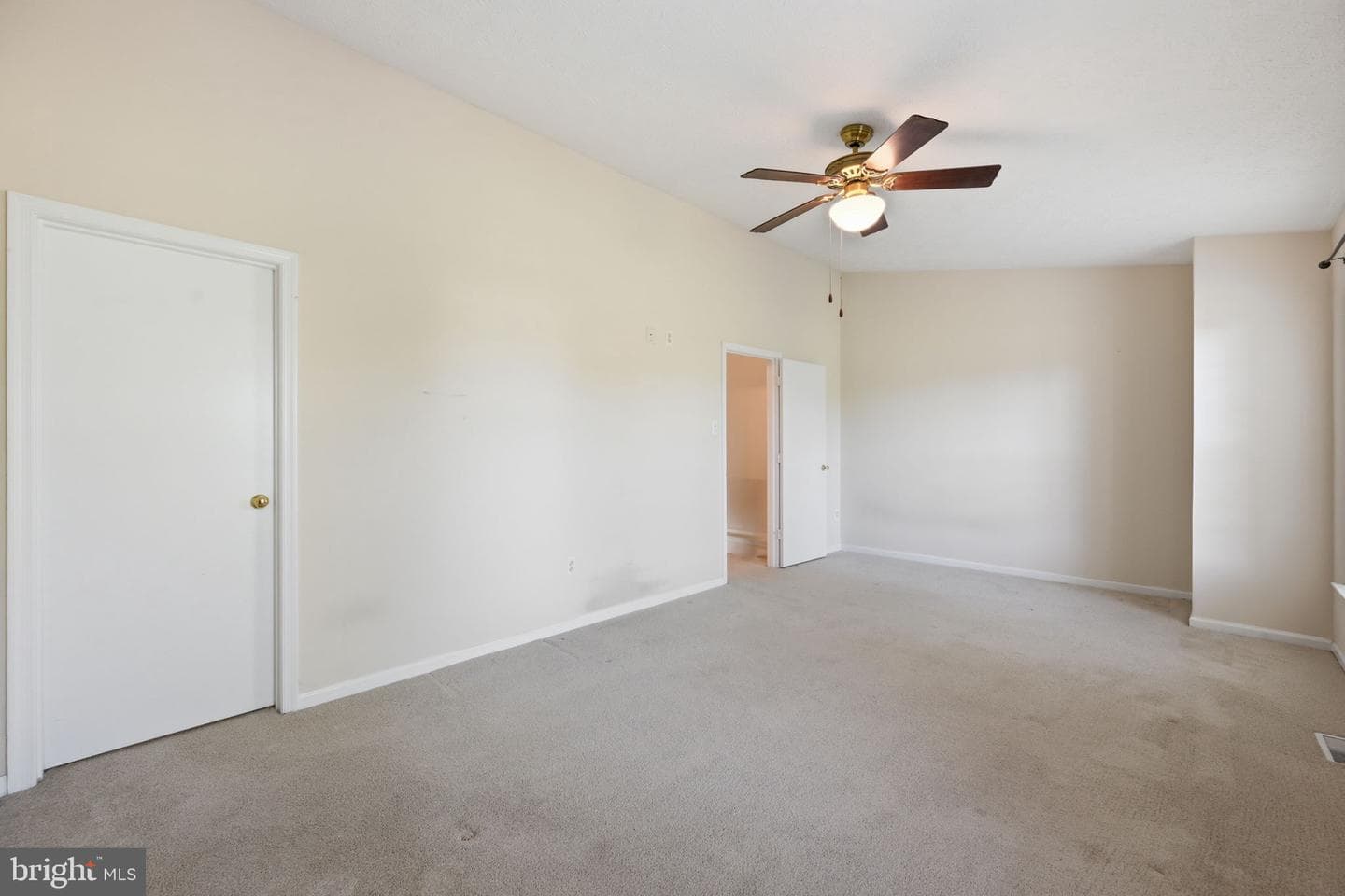 5068 Merganser Court photo 13