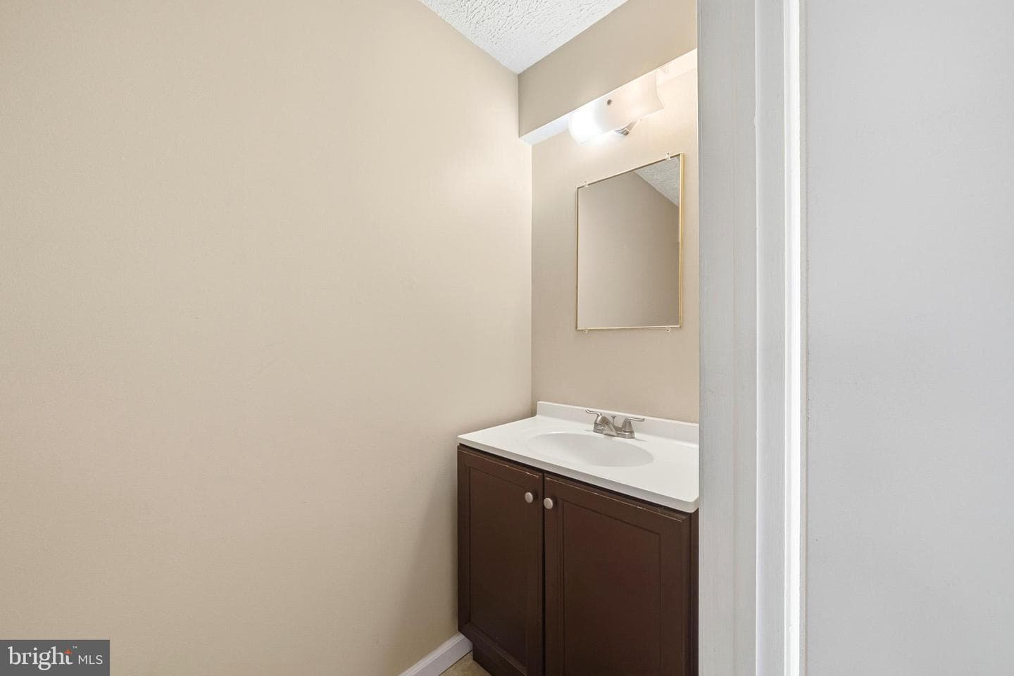 7037 Hames Court photo 10