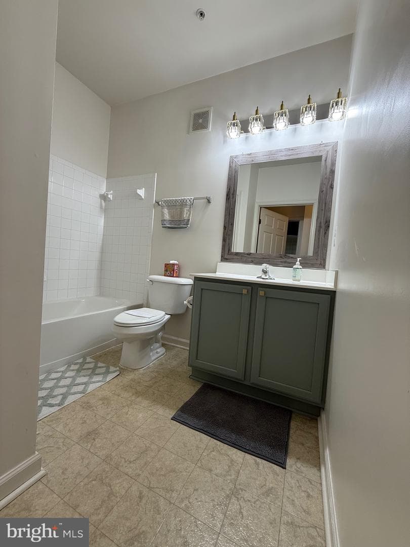 6516 Daytona Court #101 photo 19