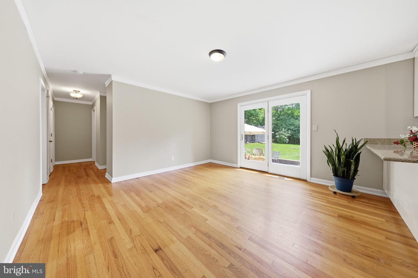 5425 Jefferson Boulevard photo 12