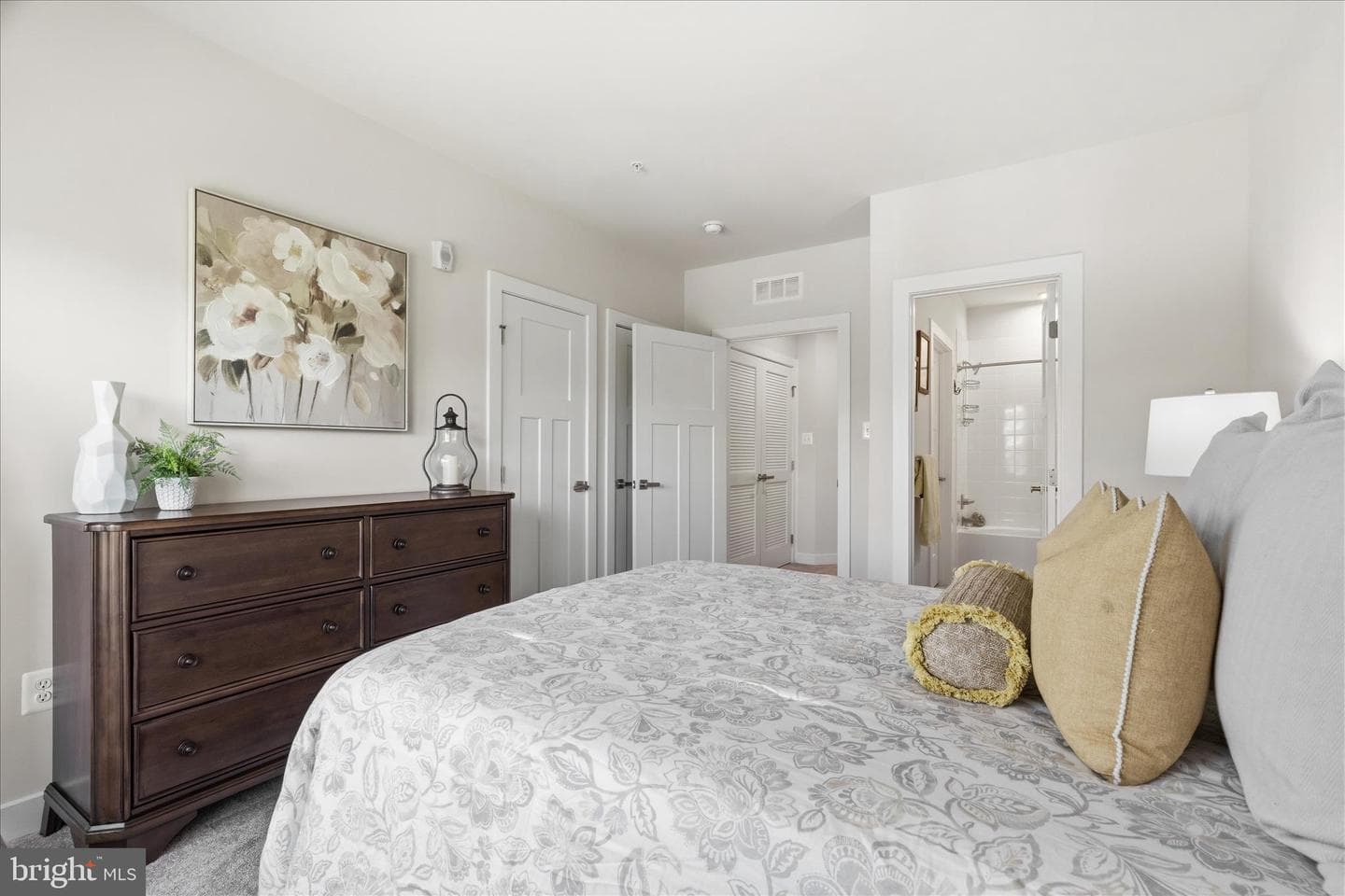 5733 Meadowood Street #303 photo 32