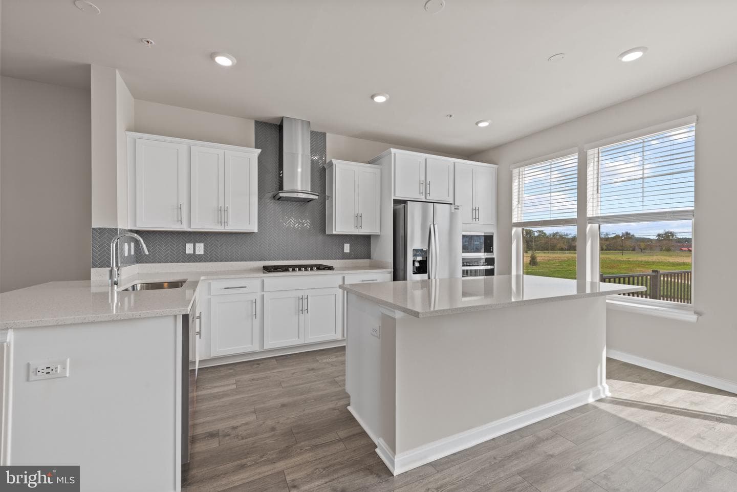 341 Ensemble Way photo 14
