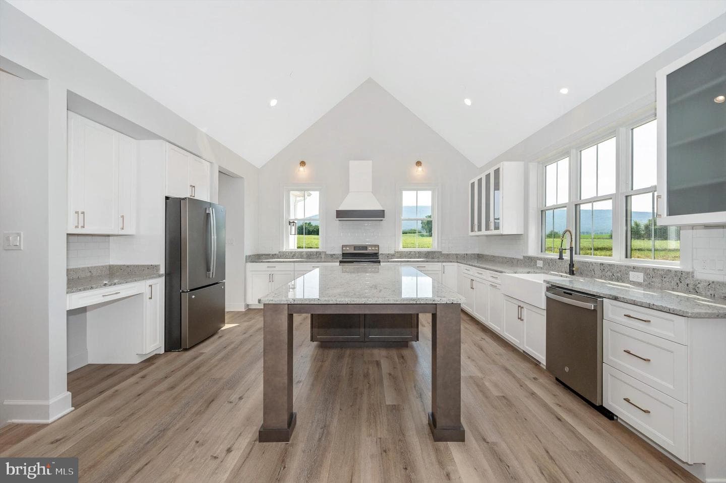 17023 Raven Rock Road photo 20