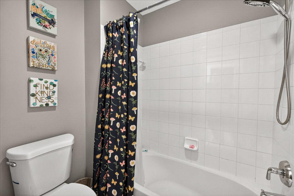 9710 Woodfield Court photo 38
