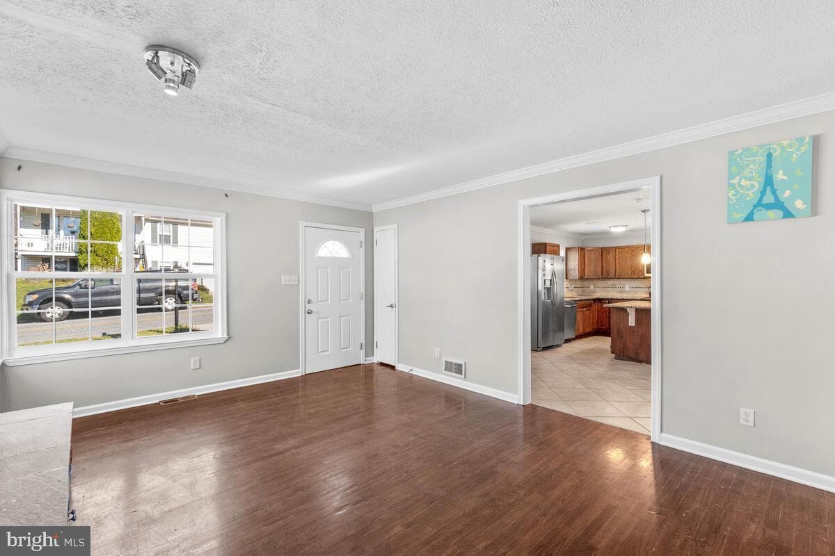 704 Brunswick Street photo 3
