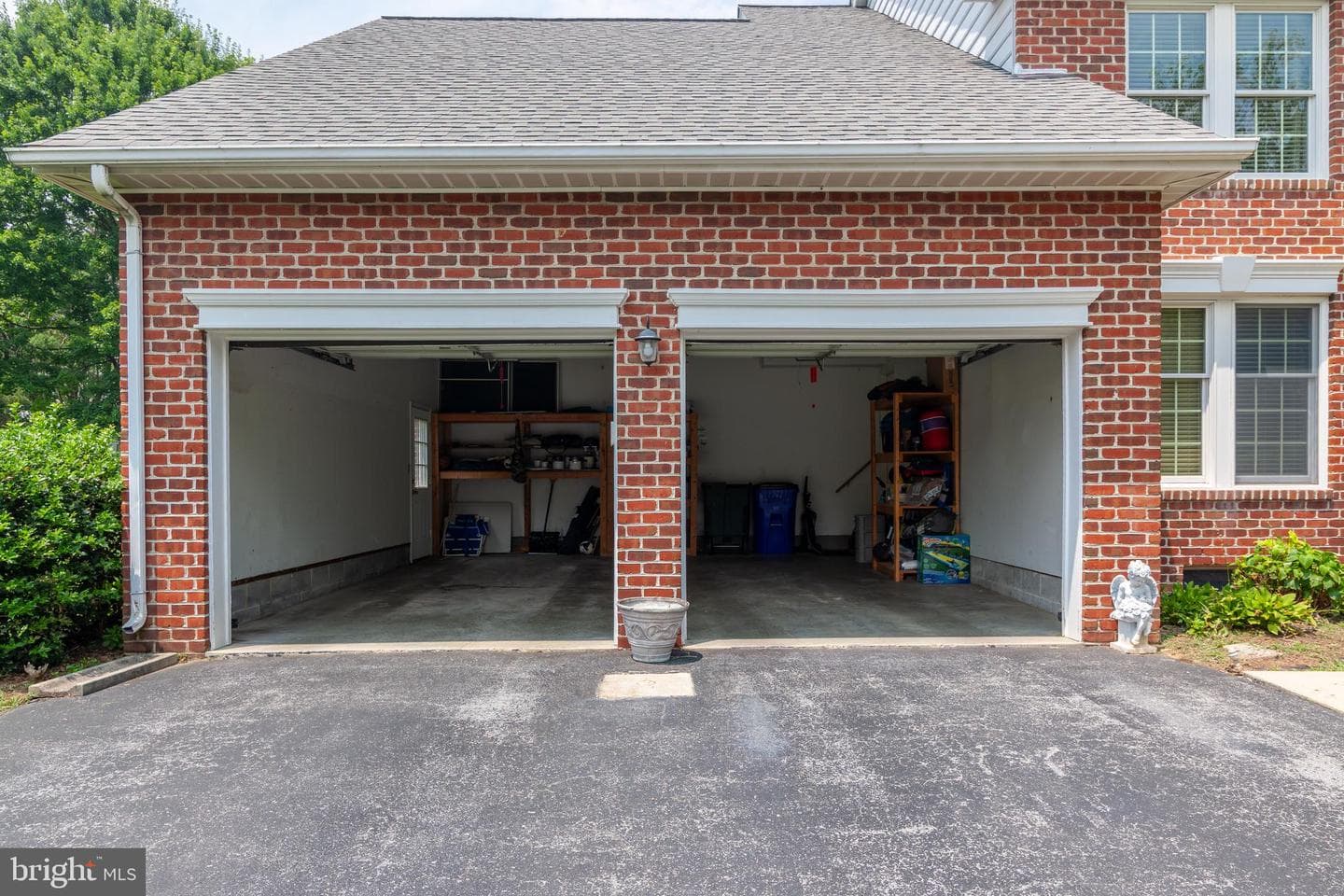 2425 Hunters Chase Court photo 17