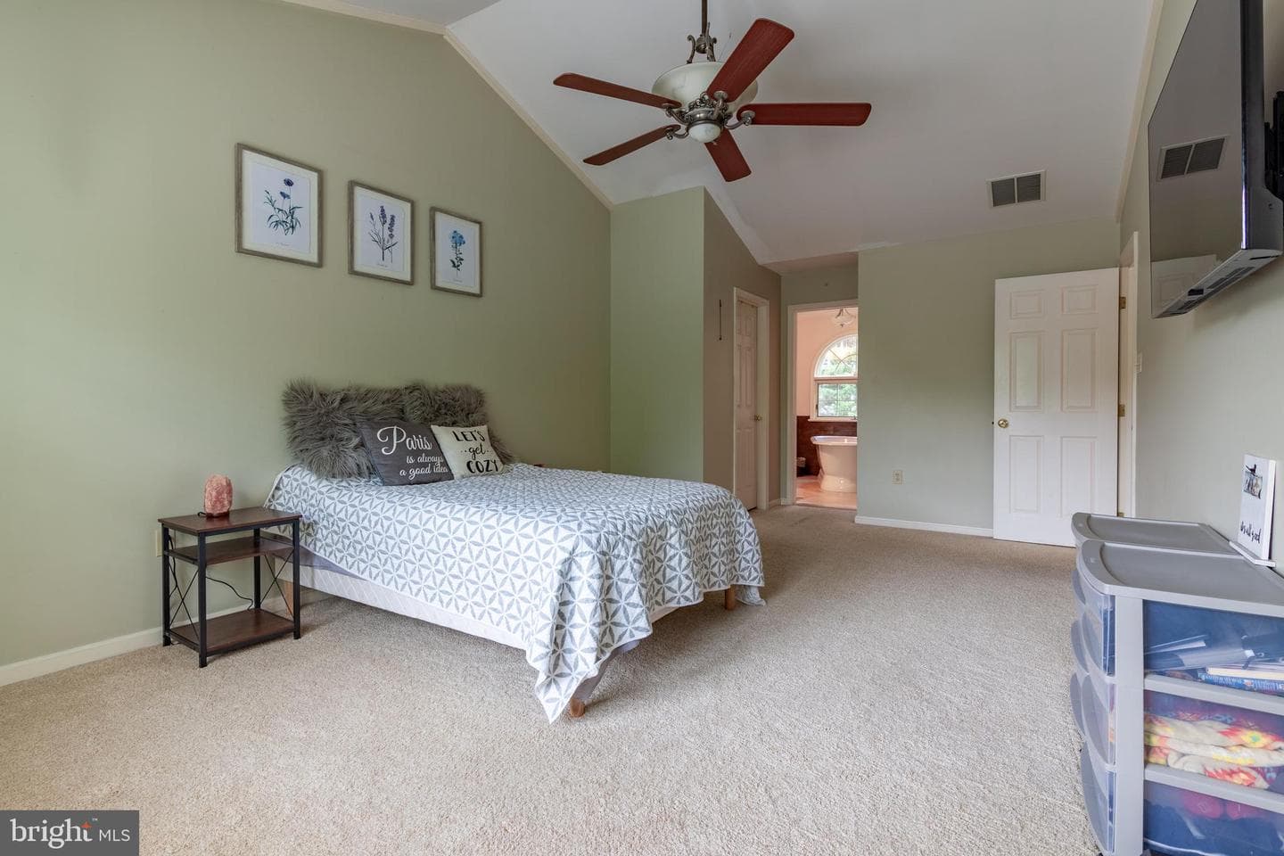 2425 Hunters Chase Court photo 37