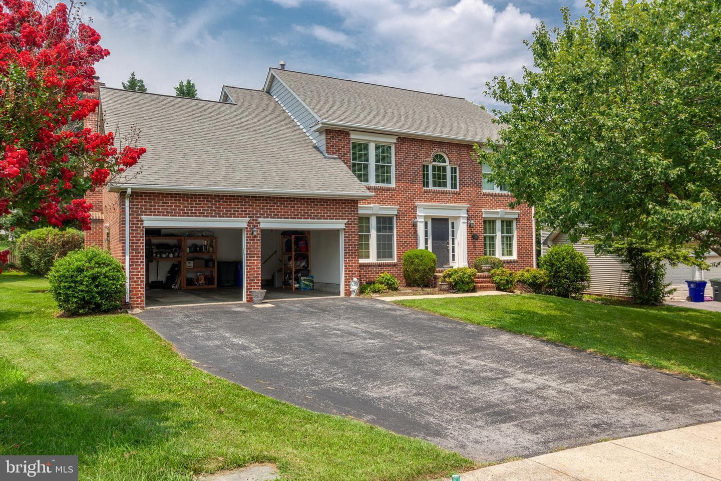 2425 Hunters Chase Court photo 5