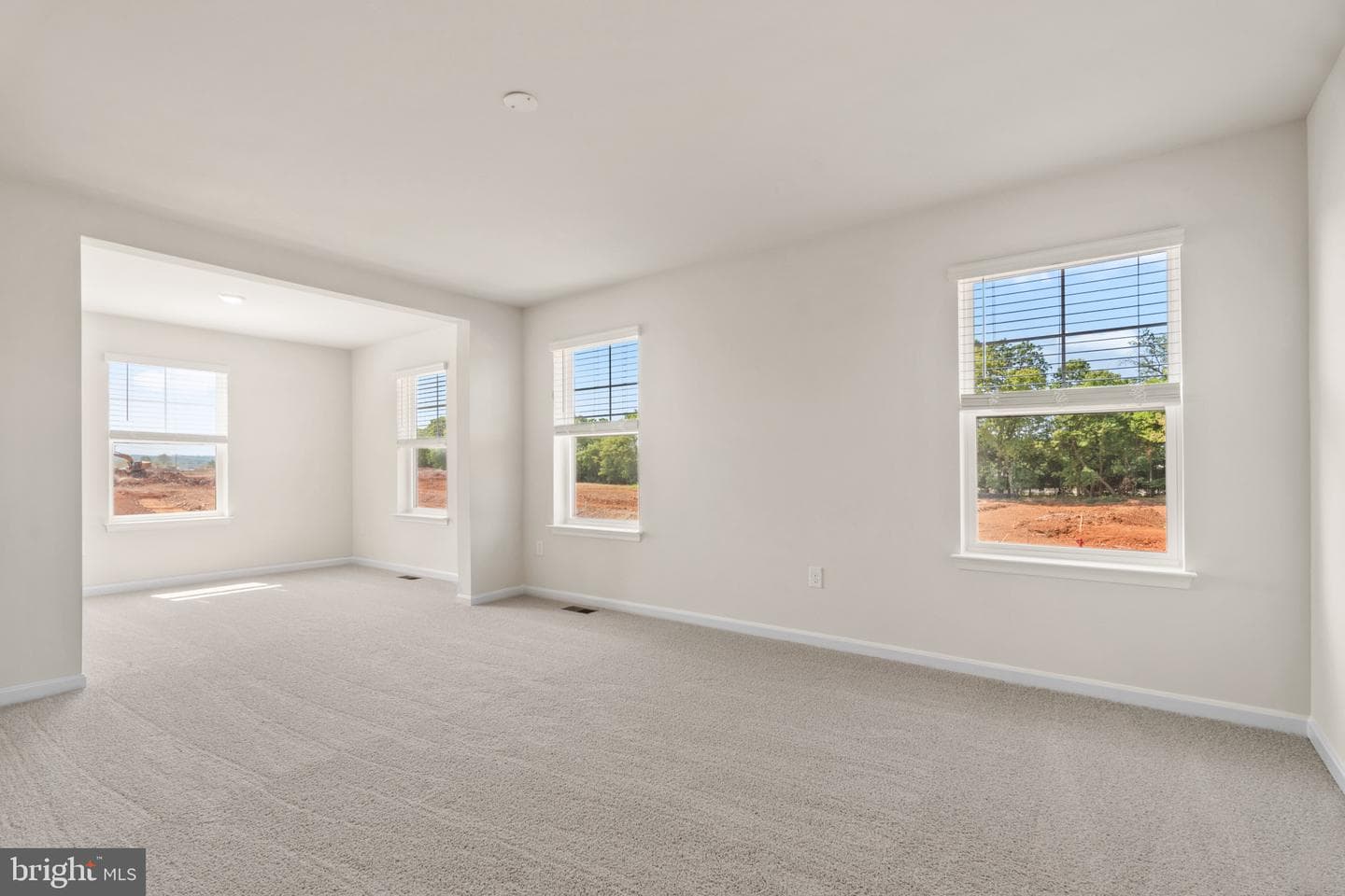 460 Ensemble Way photo 38