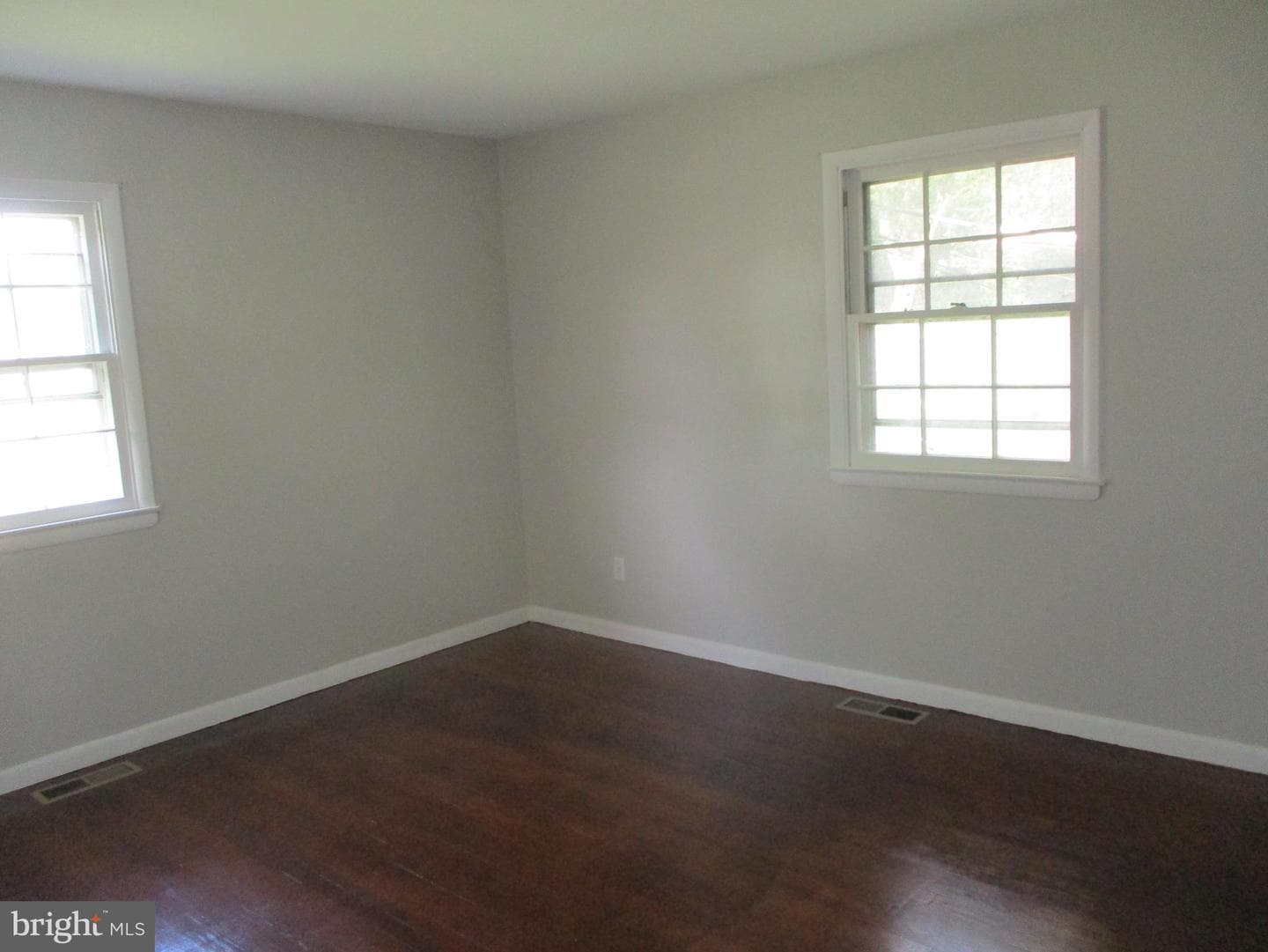 1605 Samantha Drive photo 10
