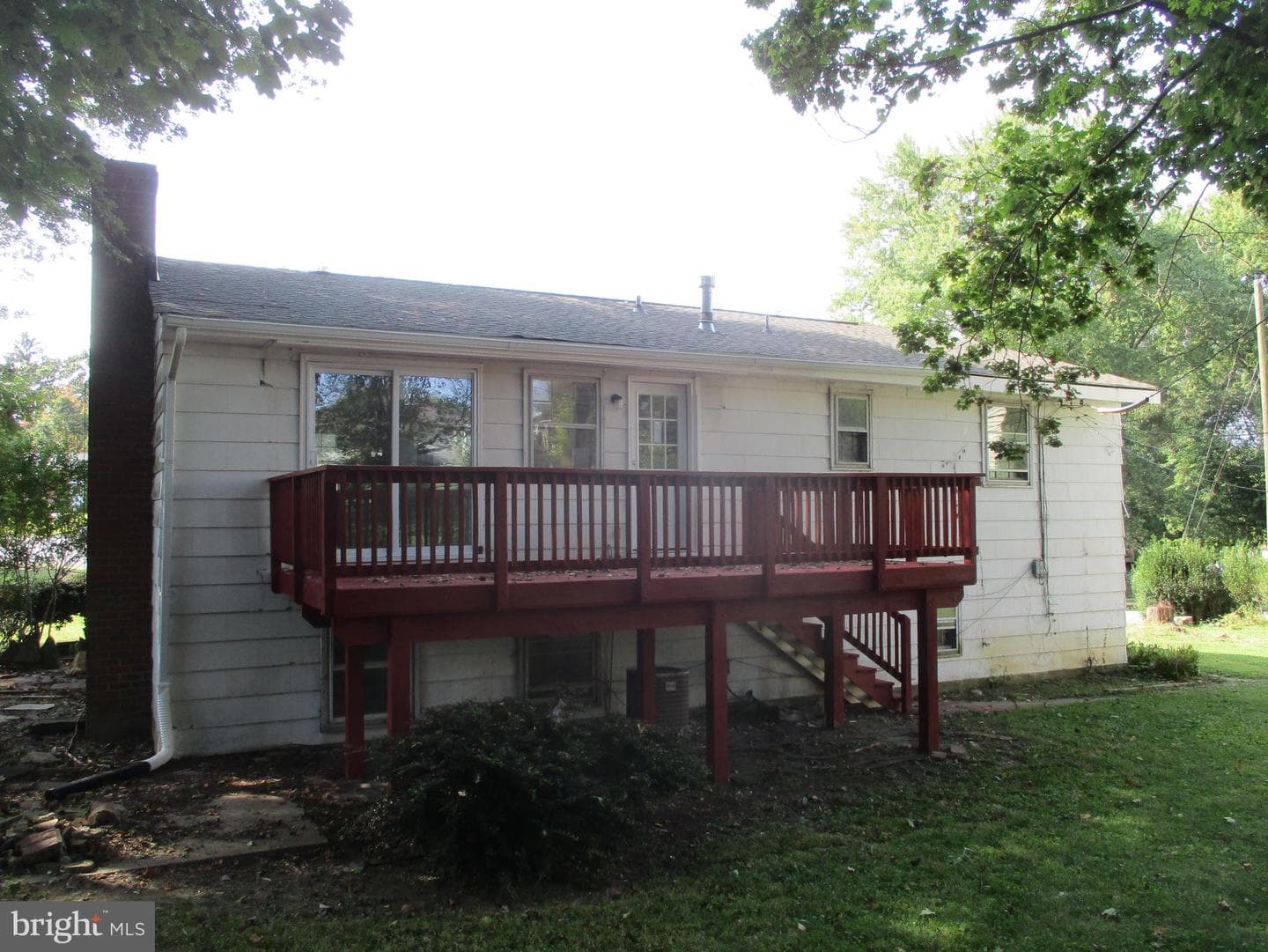 1605 Samantha Drive photo 19