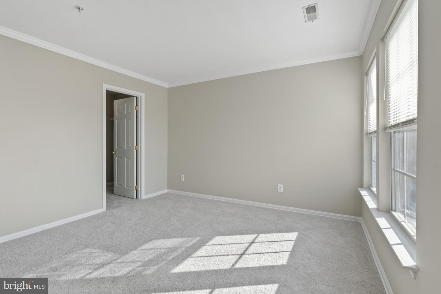 414 Granville Court photo 40