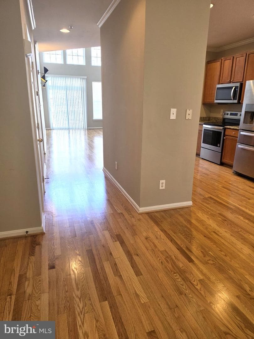 414 Granville Court photo 9