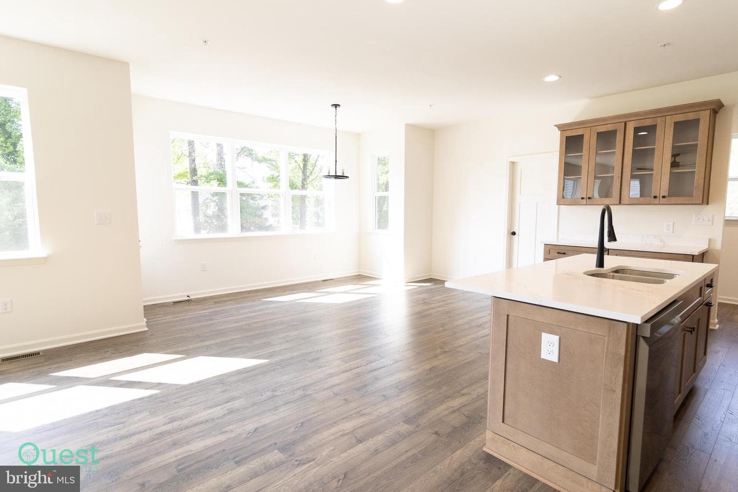 2115 Nuttal Avenue photo 10