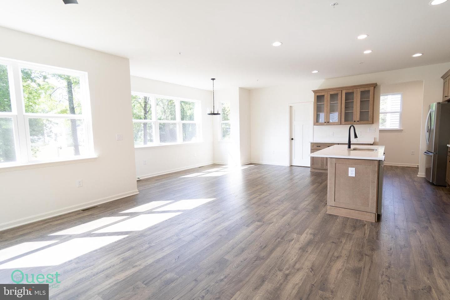 2115 Nuttal Avenue photo 11