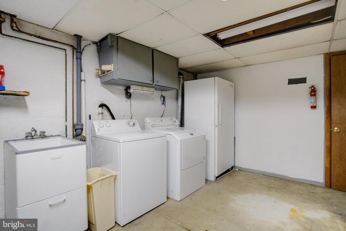 1405 Pomeroy Avenue photo 39