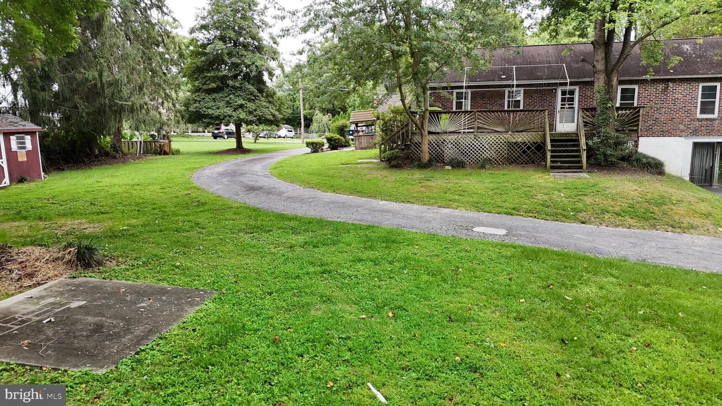 1405 Pomeroy Avenue photo 50