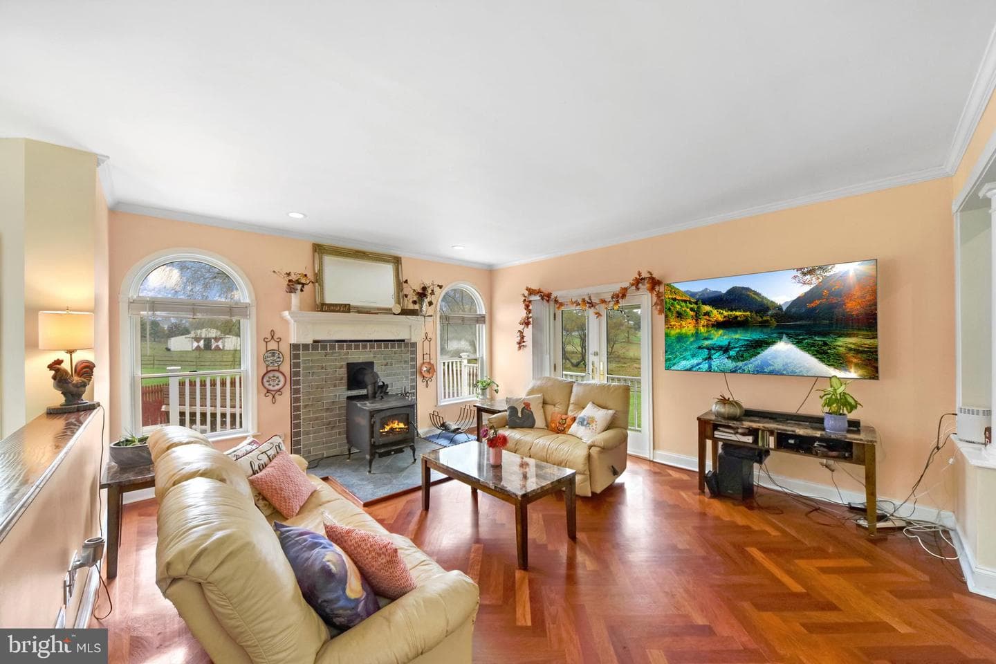 760 Gilbert Road photo 19