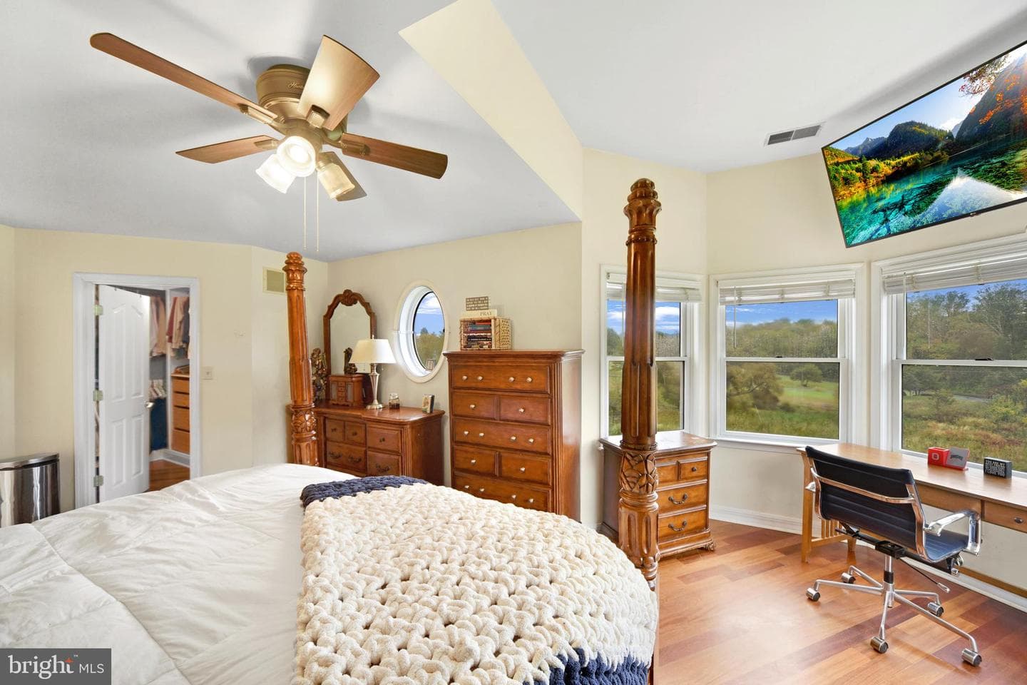 760 Gilbert Road photo 31