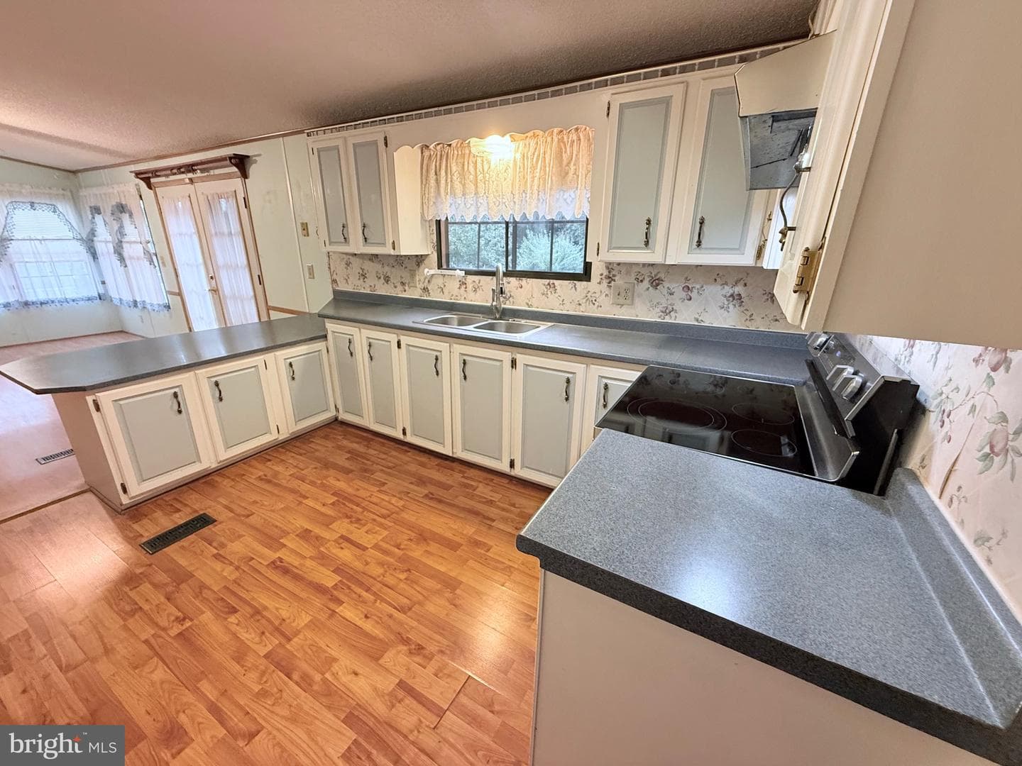 202 Garner Drive photo 25