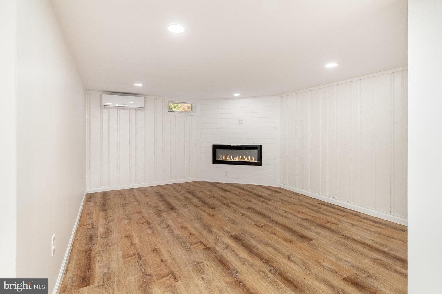 1514 Superior Street photo 19
