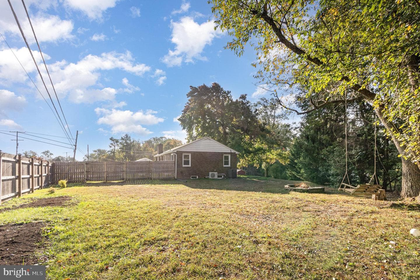 1514 Superior Street photo 30