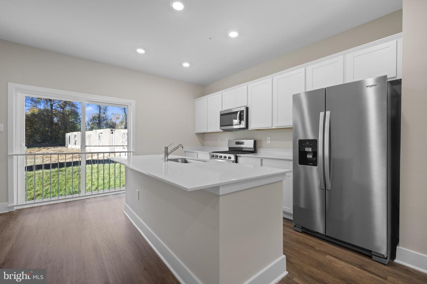 343 Hackley Drive photo 11