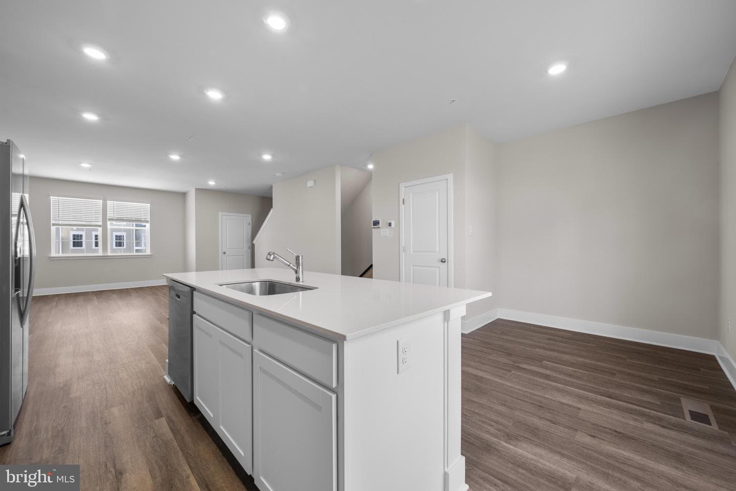 343 Hackley Drive photo 13