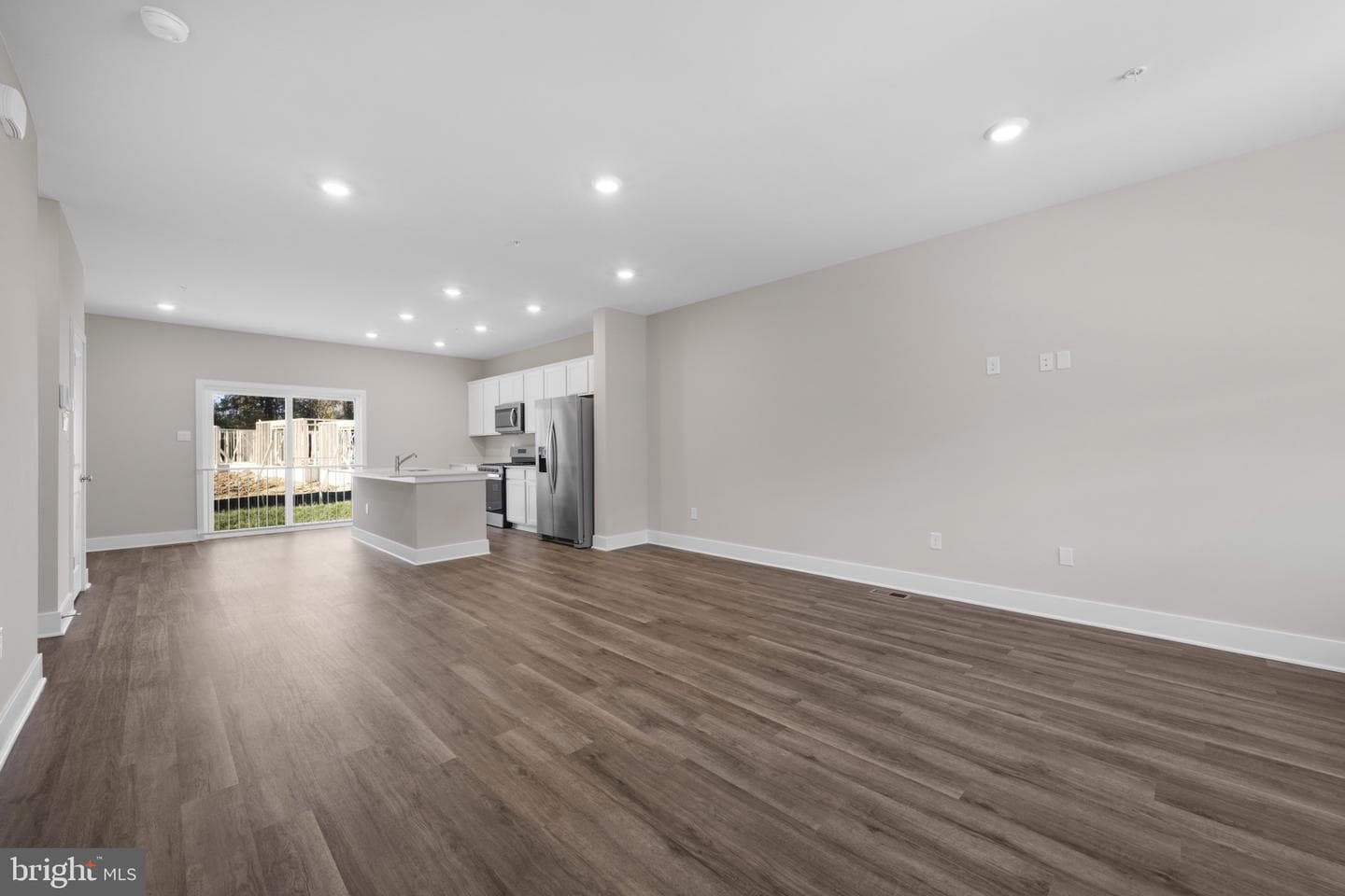 343 Hackley Drive photo 7